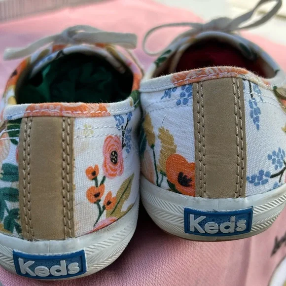 Rifle Paper Company Keds in the Lively Floral design Size 7.5 - Picture 8 of 14